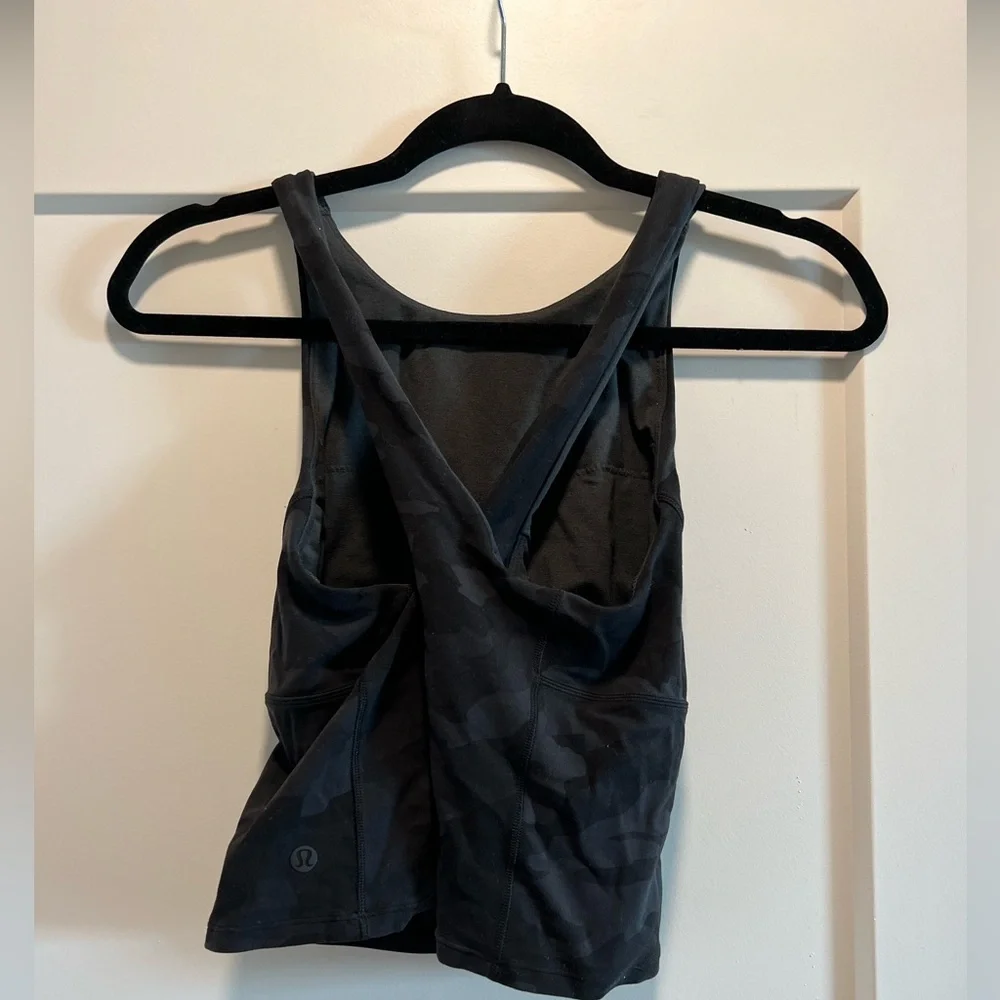 Lululemon High Neck Tank - Picture 2 of 2